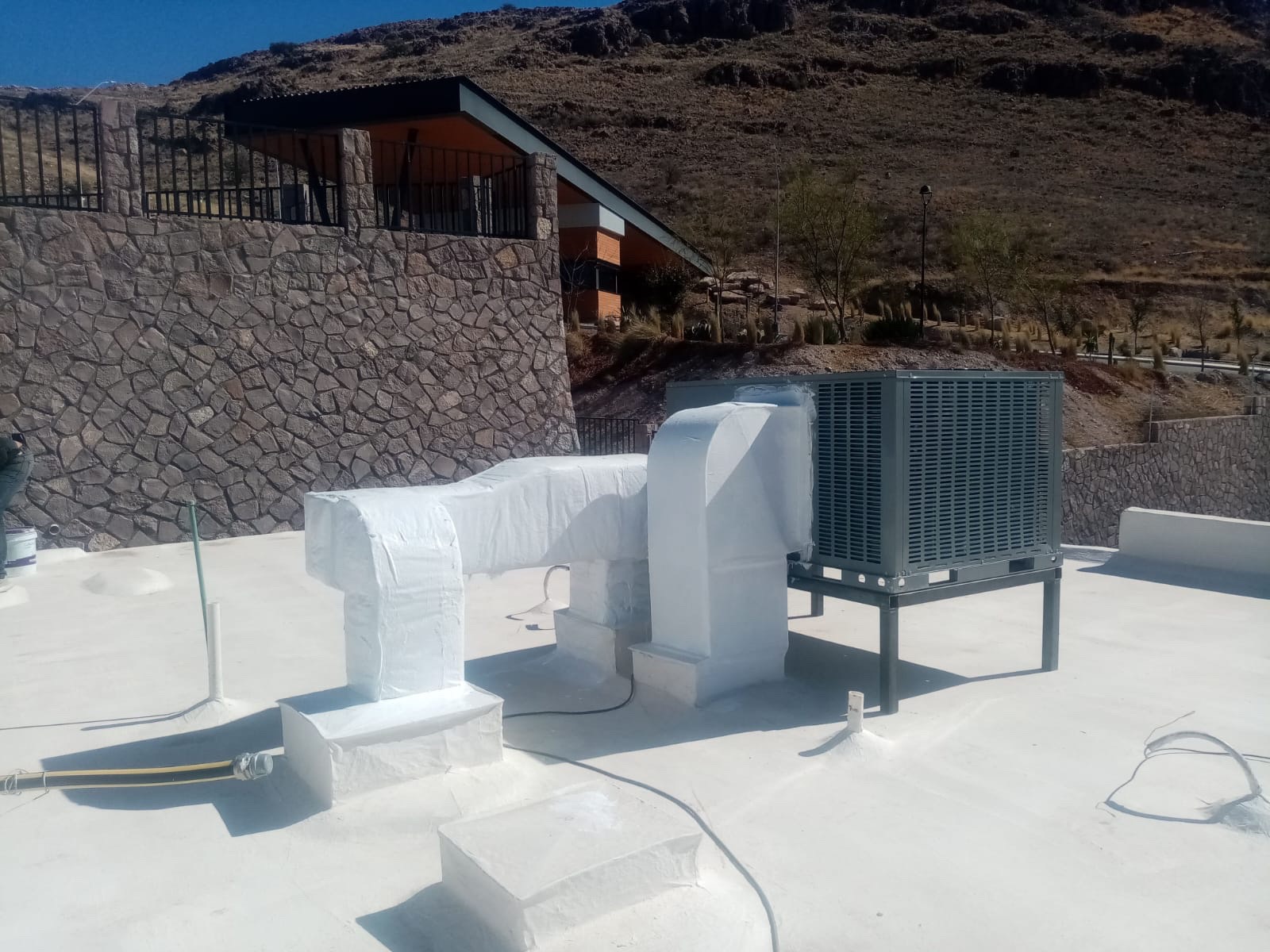 Trabajo realizado de equipo de clima instalado